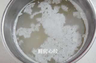 鱼头肥肉泡大饼的做法