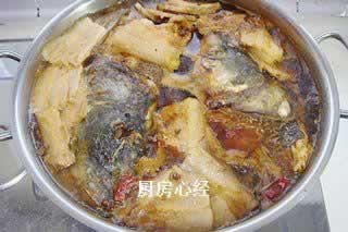 鱼头肥肉泡大饼的做法