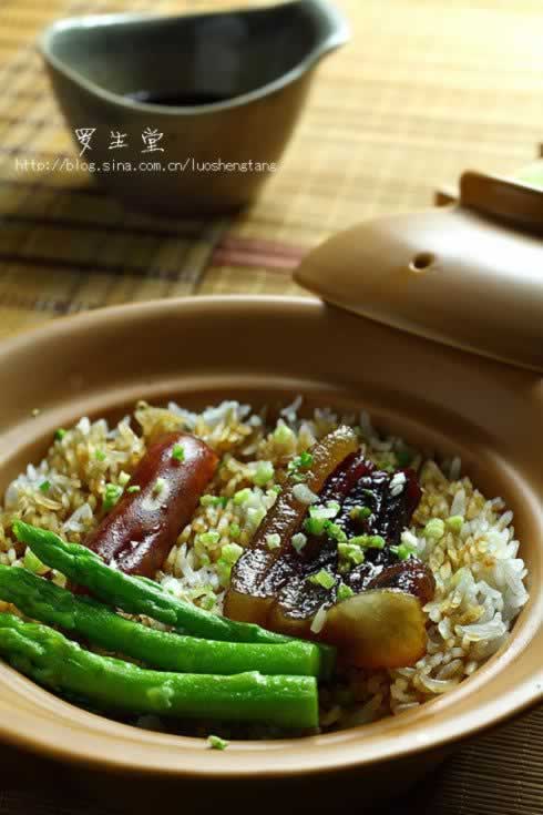 金牌腊味煲仔饭的做法