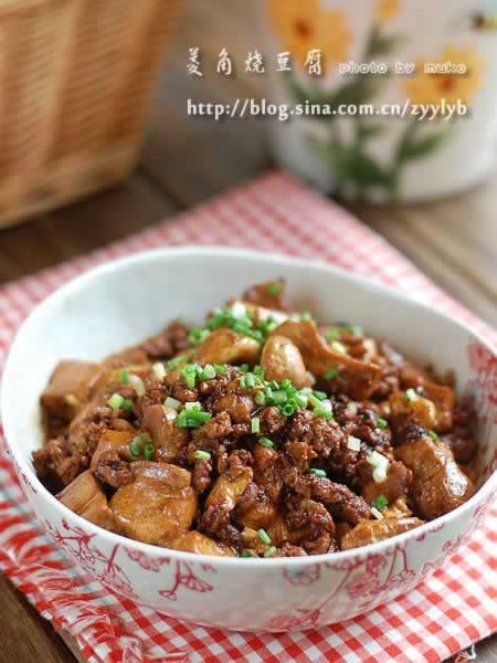 菱角烧豆腐的做法