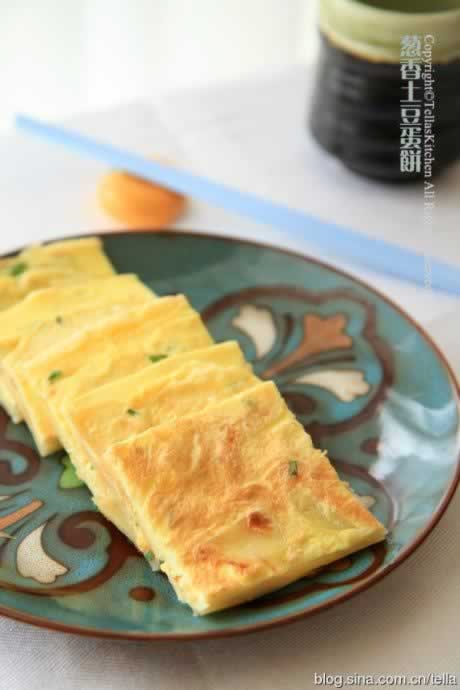 10分钟葱香土豆鸡蛋饼的做法