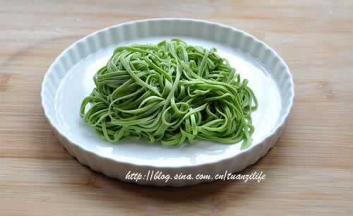 卤味蘑菇蔬菜面的做法