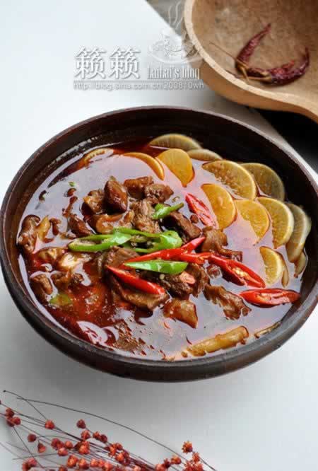 白萝卜煨牛腩的做法