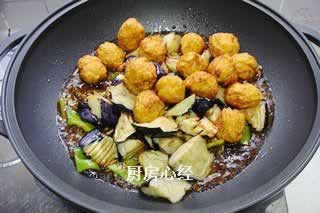 土豆丸子地三鲜的做法