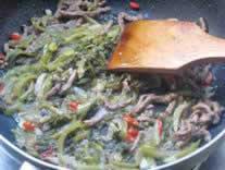 酸菜嫩滑牛肉的做法