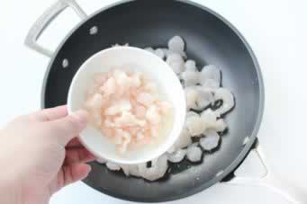 ��ζ˫�ʵ�����