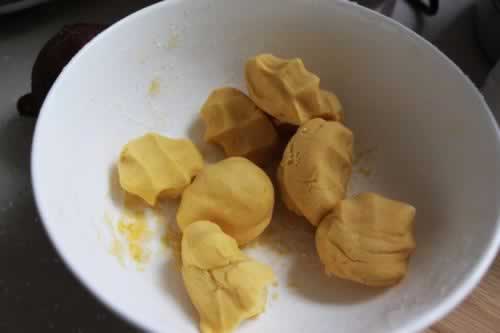 ���óԵ���Բ�ɲݶ�������