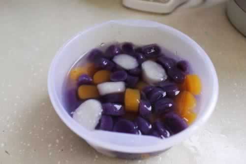 ���óԵ���Բ�ɲݶ�������