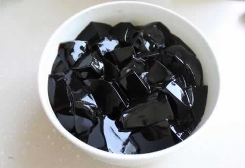 ���óԵ���Բ�ɲݶ�������