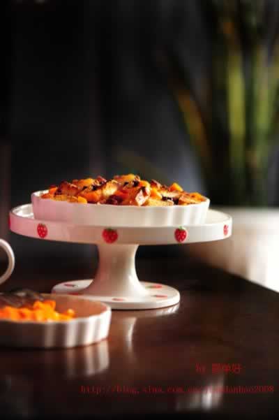 莓果奶油面包布丁----看平淡吐司如何轻松变身为华丽甜品的做法