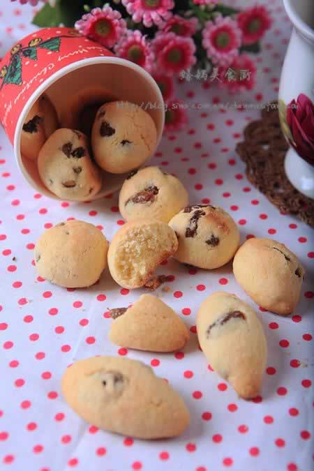 葡萄干椰蓉球的做法