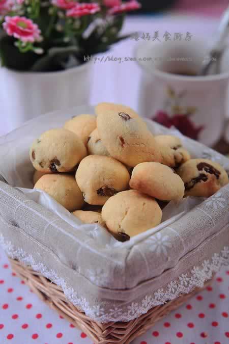 葡萄干椰蓉球的做法