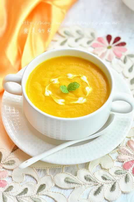 南瓜鲜蔬浓汤的做法