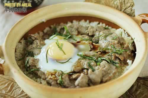 牛肉煲仔饭的做法