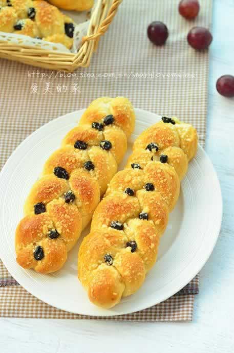 葡萄干奶酥面包的做法