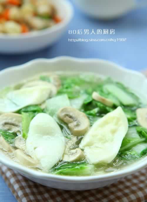 蘑菇烩蛋白的做法