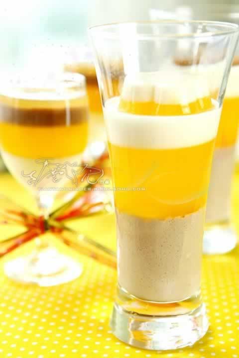 ��ɫ������������