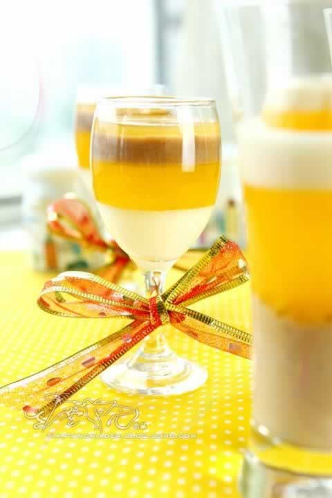 ��ɫ������������