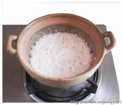 腊味排骨双拼煲仔饭的做法