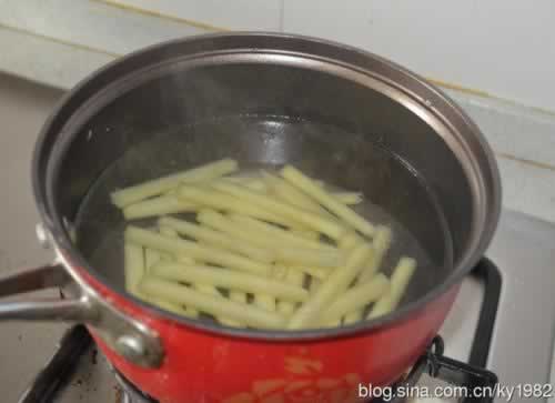 ը����������