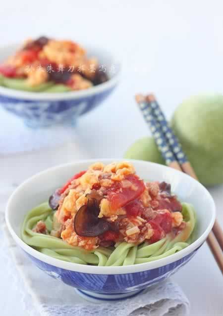 番茄鸡蛋翡翠手擀面的做法