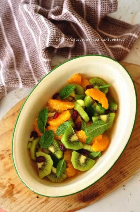 葡萄柚水果沙拉的做法