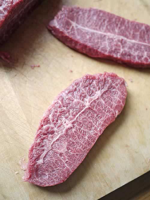 辣炒澳洲牛肉粒的做法