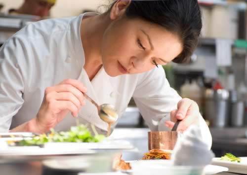 ���ʿ�Ѫ�� �Զ�ʳ�������