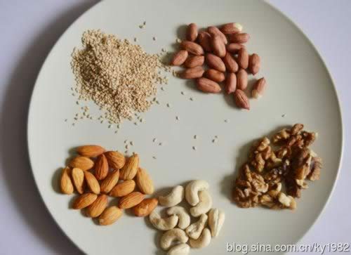 自制坚果补钙粉的做法