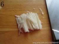 山楂白糖拌藕丝的做法