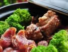 排骨腊味煲仔饭的做法 排骨腊味煲仔饭的做法