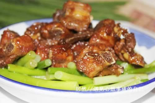 糖炒排骨的做法