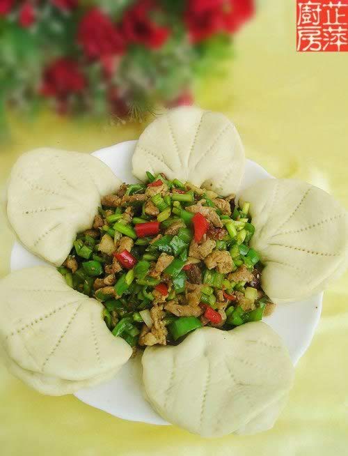 荷叶饼孜然小炒肉的做法