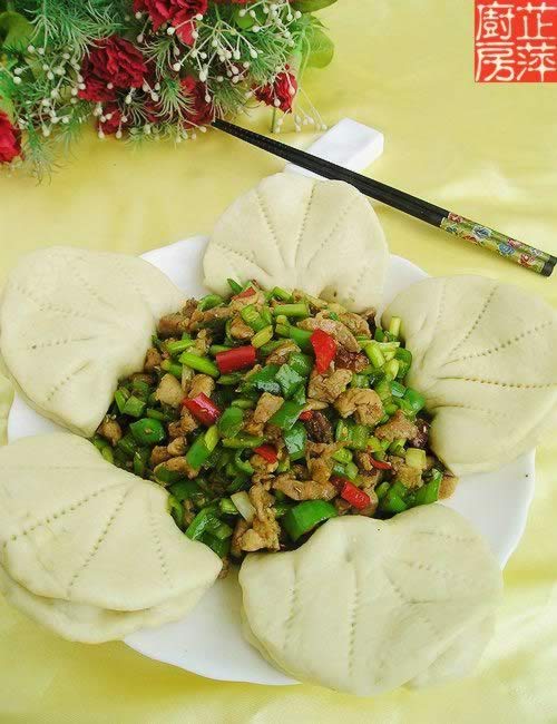 荷叶饼孜然小炒肉的做法