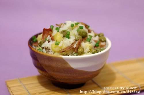 腊肠土豆焖饭的做法