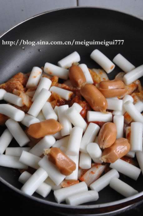 年糕泡面的做法