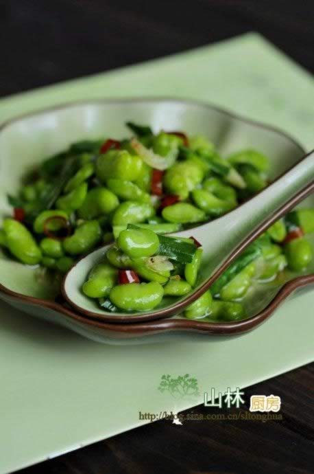 韭菜虾米炒蚕豆的做法