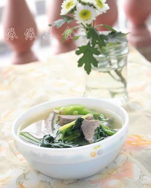 菠菜猪肝汤的做法