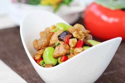 �϶��ռ��������