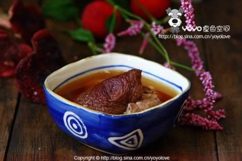 电压力锅红菇排骨汤的做法