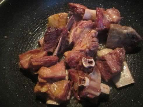 家庭版红烧牛排的做法