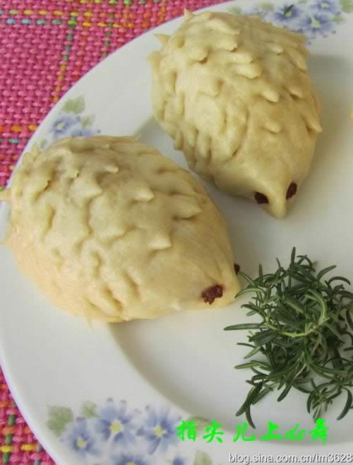 莲蓉刺猬包的做法