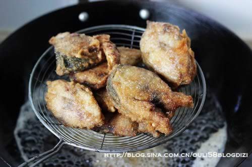 烧烤小炒肉VS炸鱼的做法