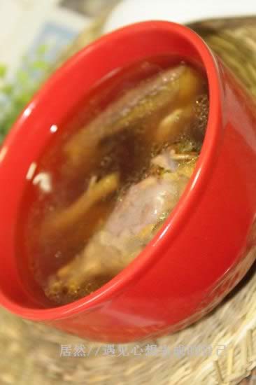 乌岽茶鲜鸡汤的做法