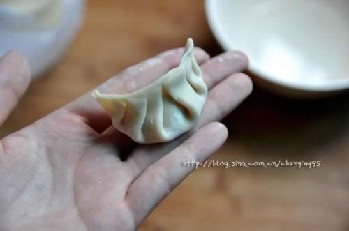 猪肉豆腐煎饺的做法