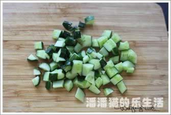 香菇豆豉酱爆鸡丁的做法