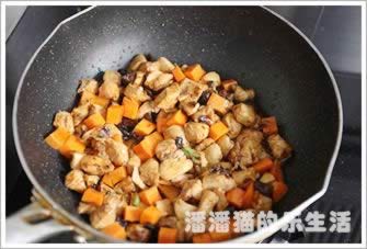 香菇豆豉酱爆鸡丁的做法