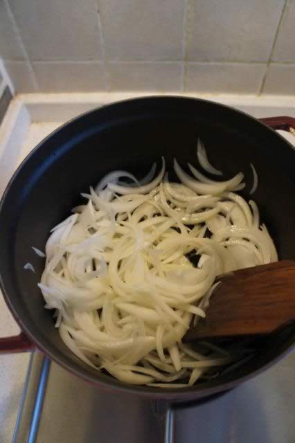 西葫芦焖鸡块的做法