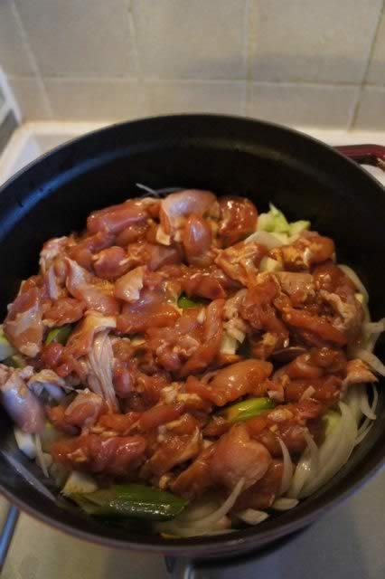 西葫芦焖鸡块的做法