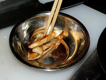 鸡纵菌沙拉淋芥末籽油酱的做法